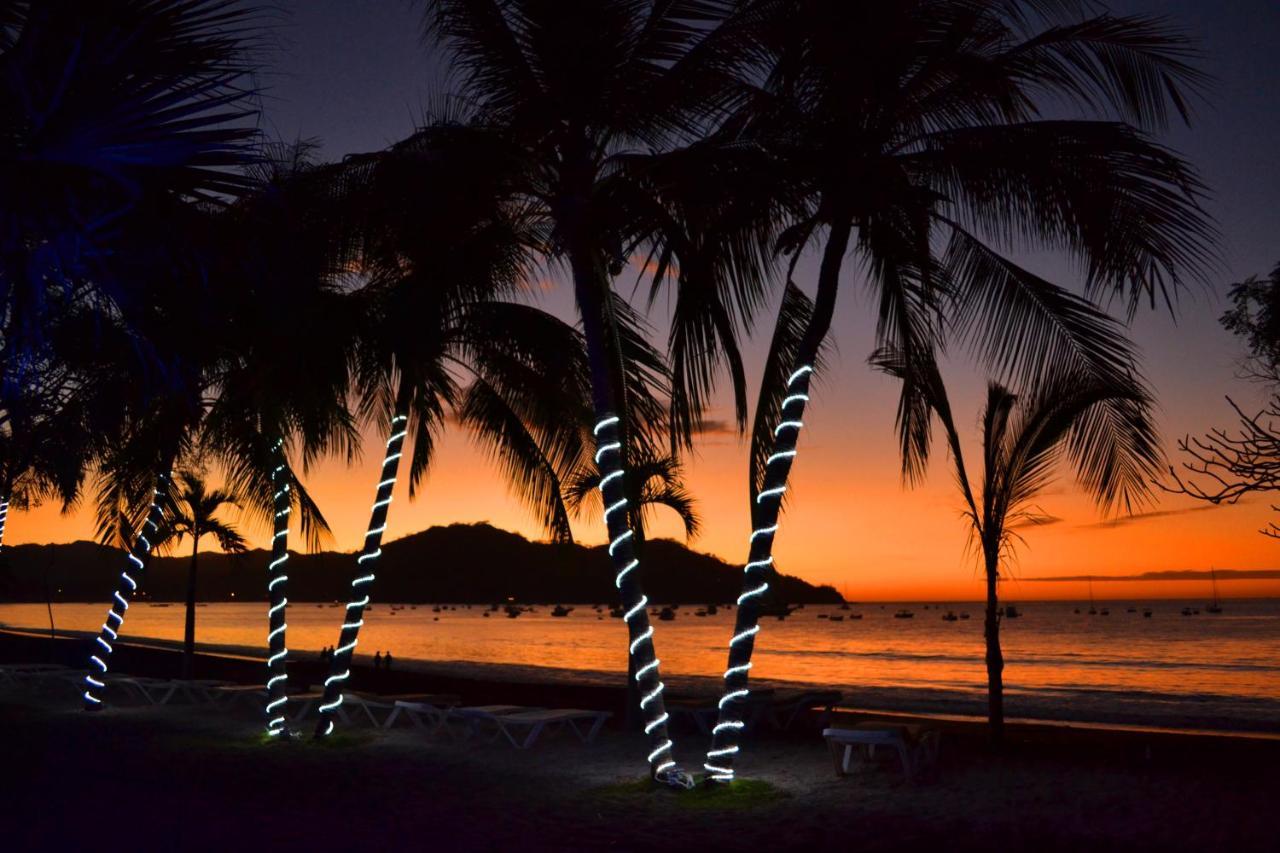 Cafe De Playa Beach Front Hotel Coco Exterior foto